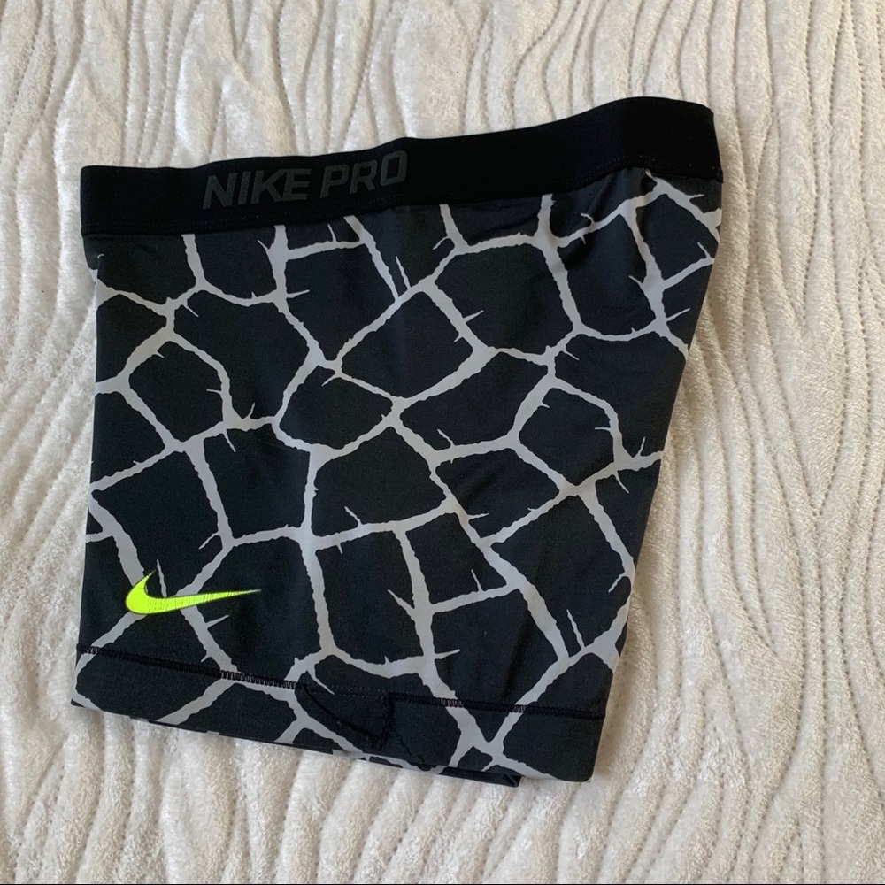 nike pros